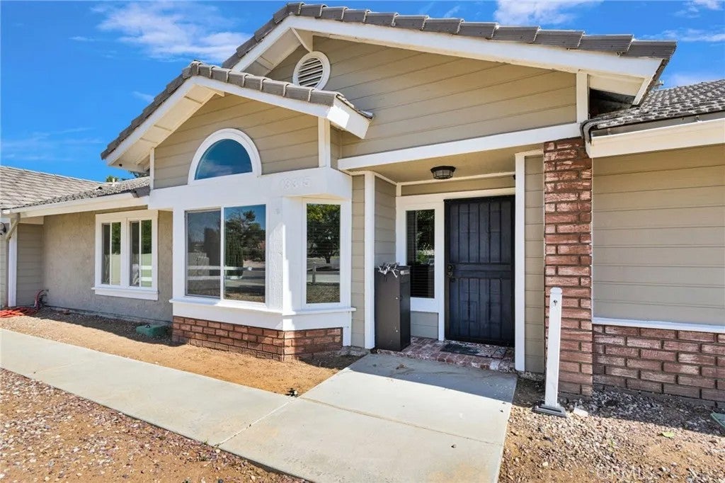 13315 Cochise — photo