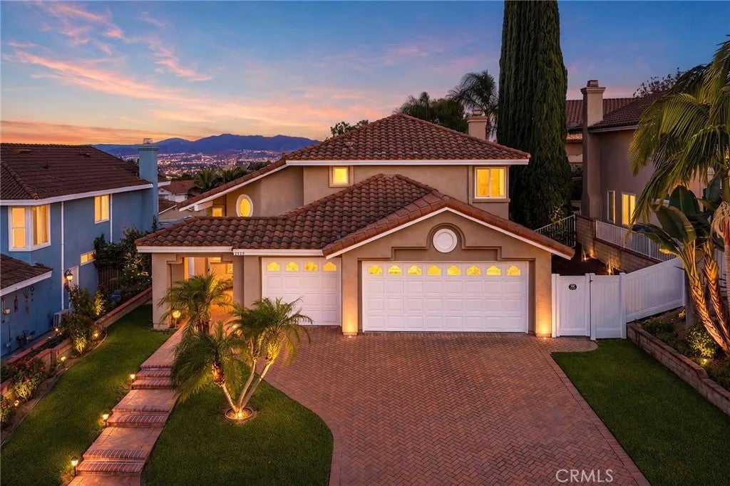 2525 Wandering Ridge Drive — photo