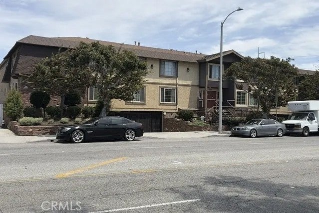 4633 Marine Avenue 226 — photo
