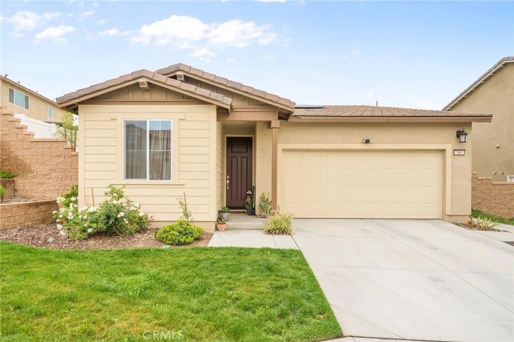 380 Havasu, Rialto, CA 92377 — photo 2