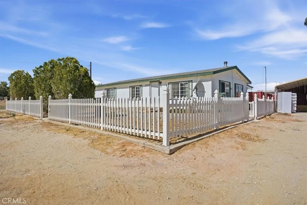 13378 Paramount Road — photo