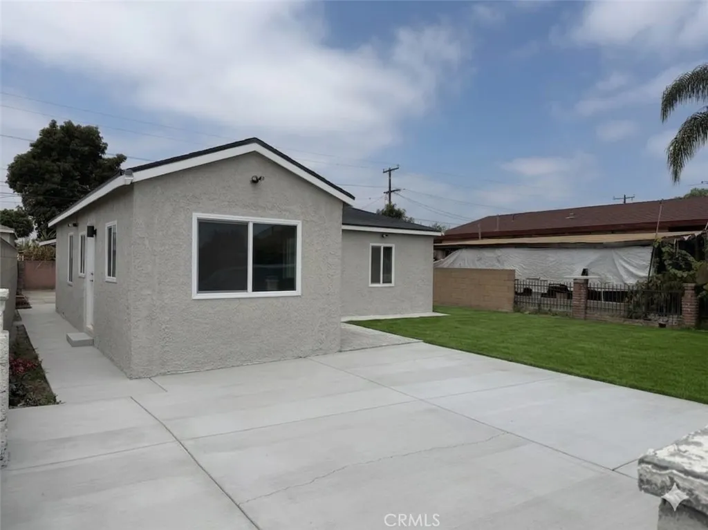 16213 S Thorson, Compton, CA 90221 — photo 2