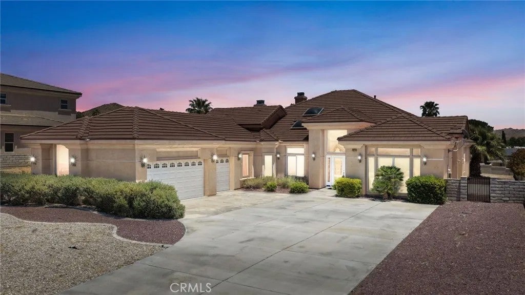 16233 Ridge View Drive — photo