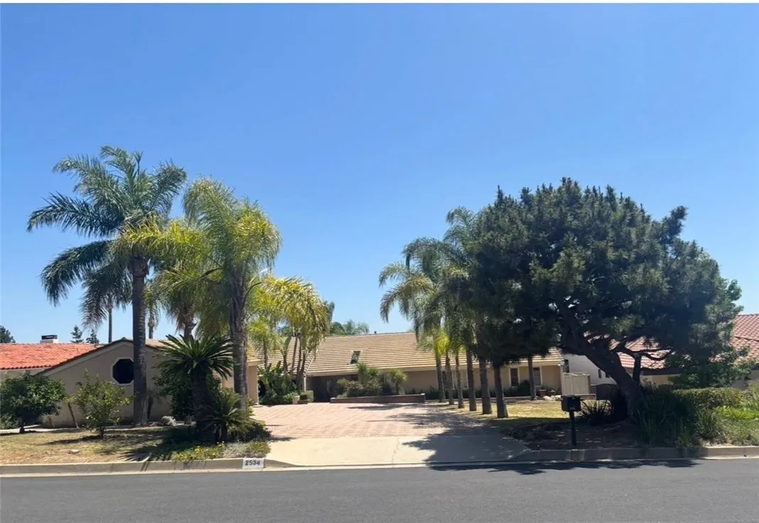 2534 E Vista, Upland, CA 91784 — photo 2