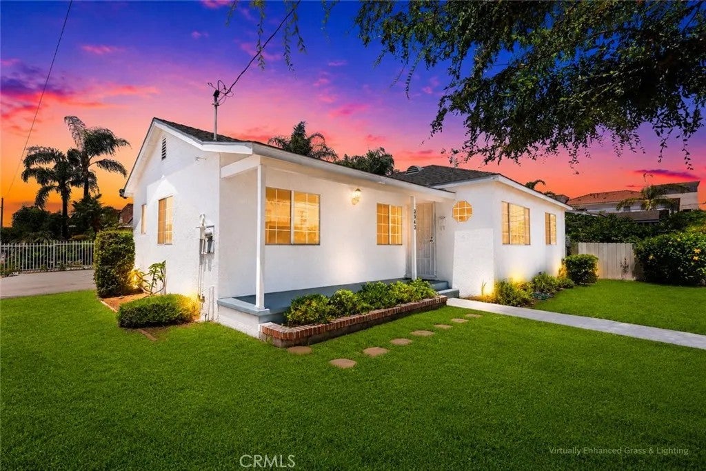 3943 Rio Hondo — photo