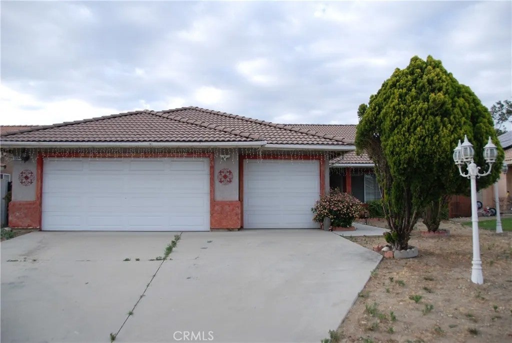 15144 Macadamia Court — photo