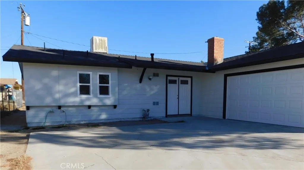 21306 Bancroft Court — photo