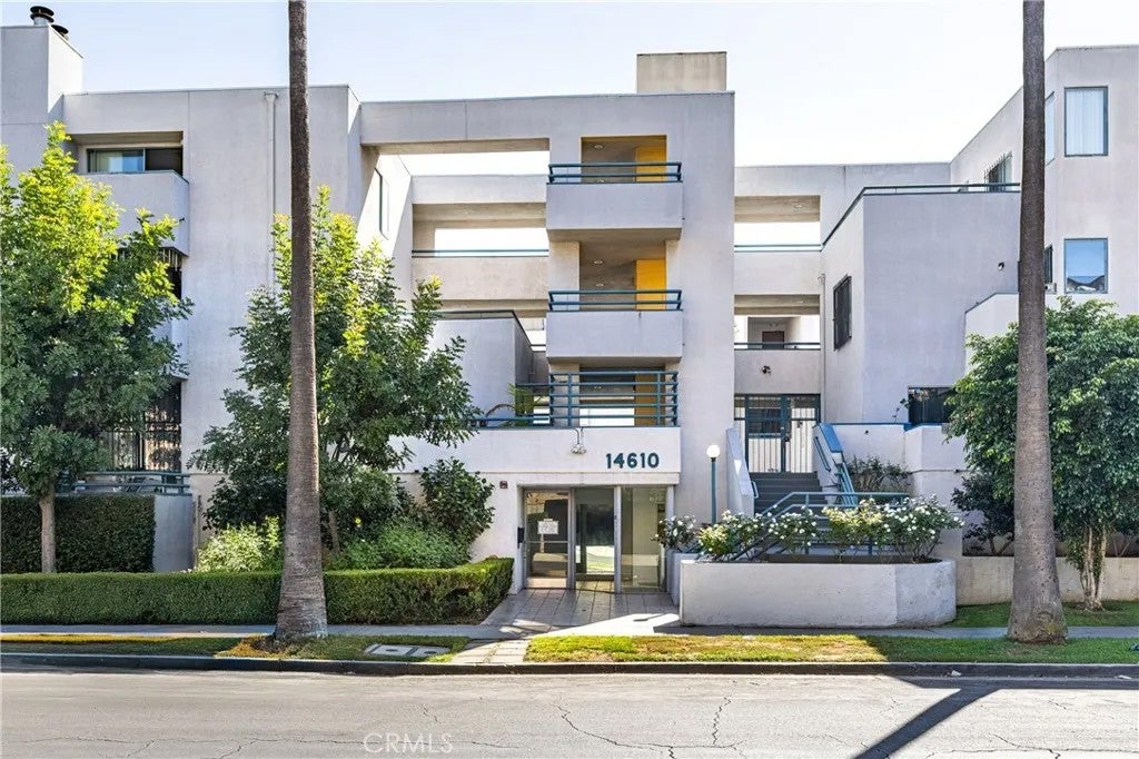 14610 Erwin 212 — photo