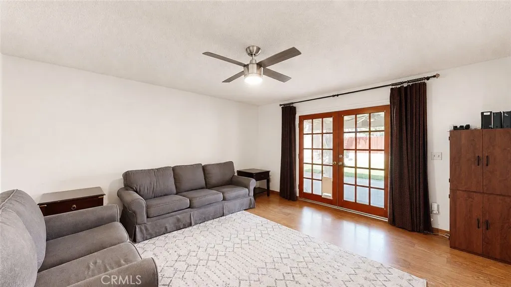 6031 Riverside Avenue, Rialto, CA 92377 — photo 3