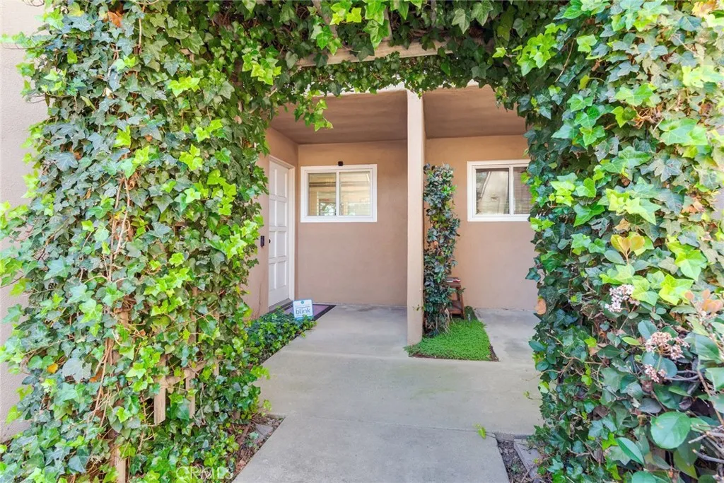 1182 Mountain Gate, Upland, CA 91786 — photo 2