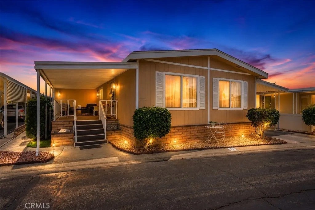 12400 Cypress 11 — photo