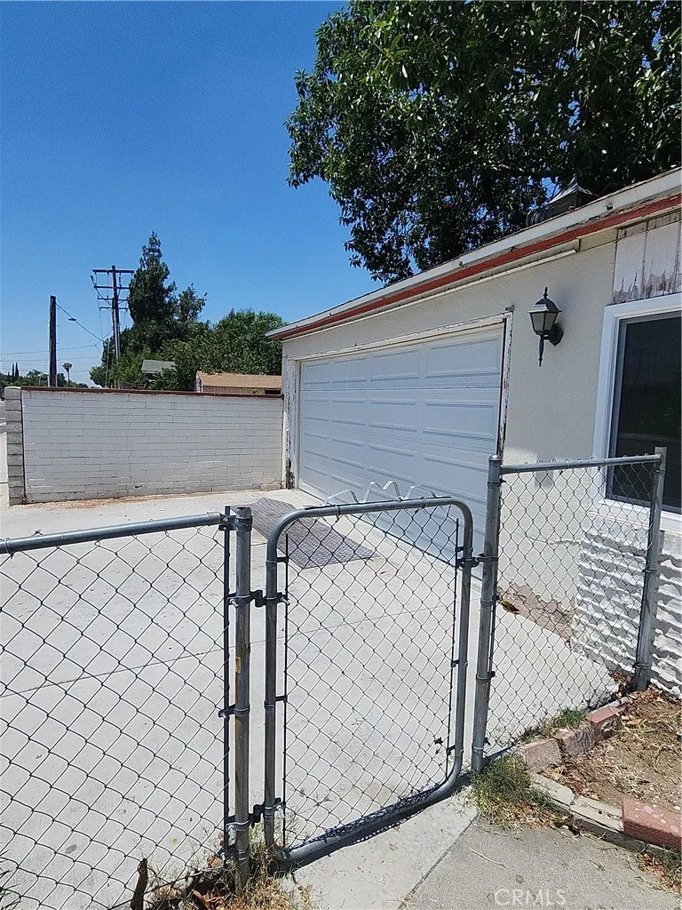 858 S Riverside, Rialto, CA 92376 — photo 3