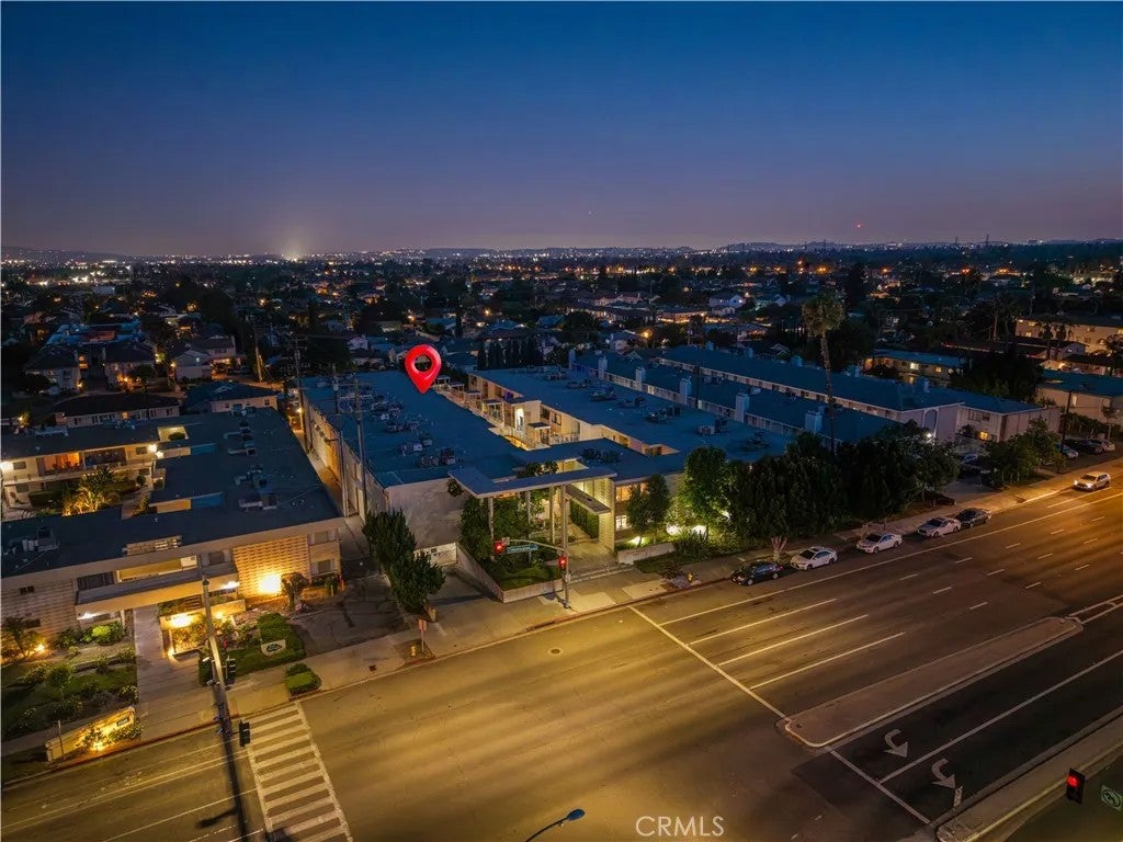 1200 W Huntington 20 — photo