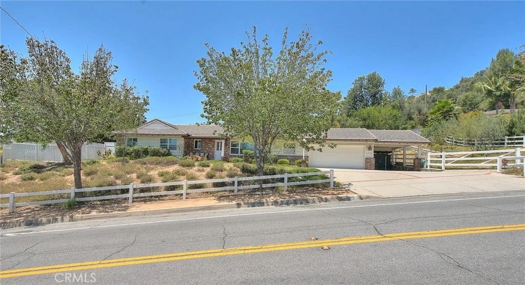 615 Mount Olive Dr — photo