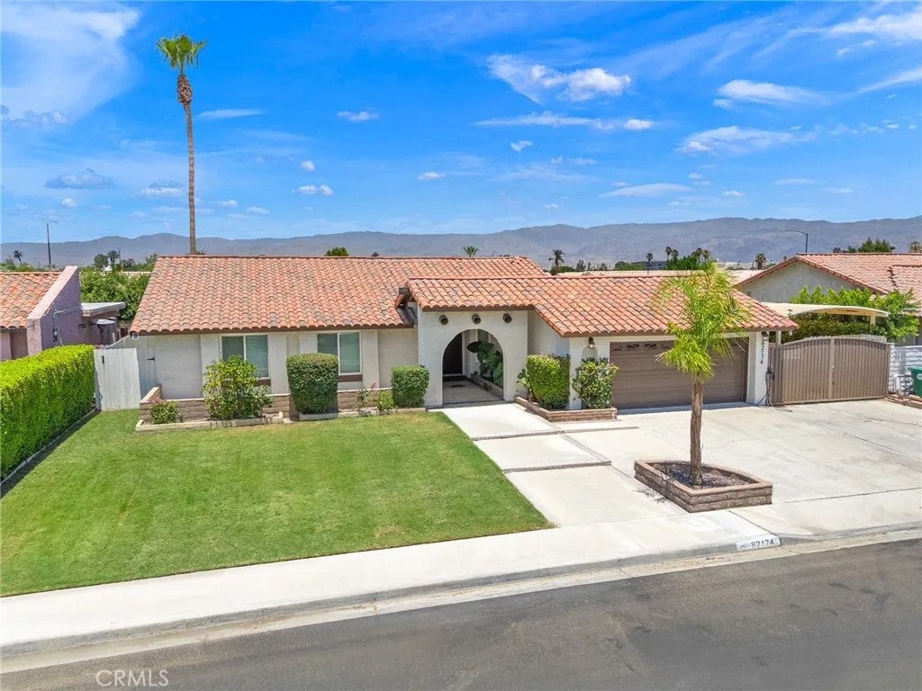 82174 W Helio Court — photo