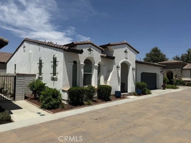 4531 S Luna Privado — photo