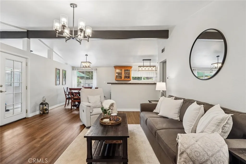 1107 E Walnut Avenue, Glendora, CA 91741 — photo 2