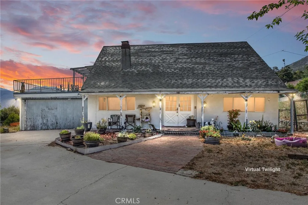 810 Hillyfield Lane, San Bernardino, CA 92407