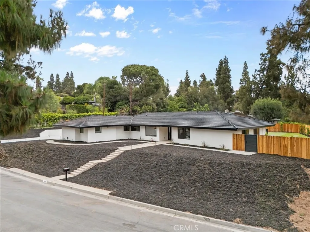 2000 Redondo, Fullerton, CA 92835 — photo 2