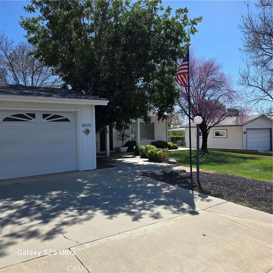 9570 Crestknoll — photo
