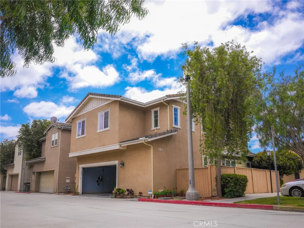 588 Athena, Carson, CA 90745 — photo 2