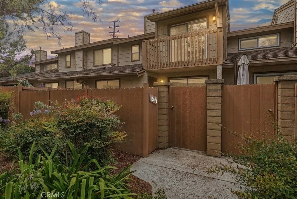 1569 Avenida Selva 201 — photo