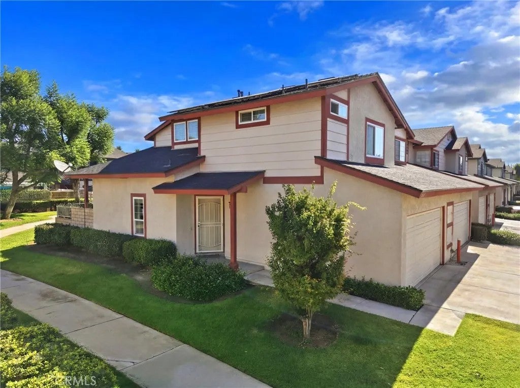 860 Carlton Privado — photo