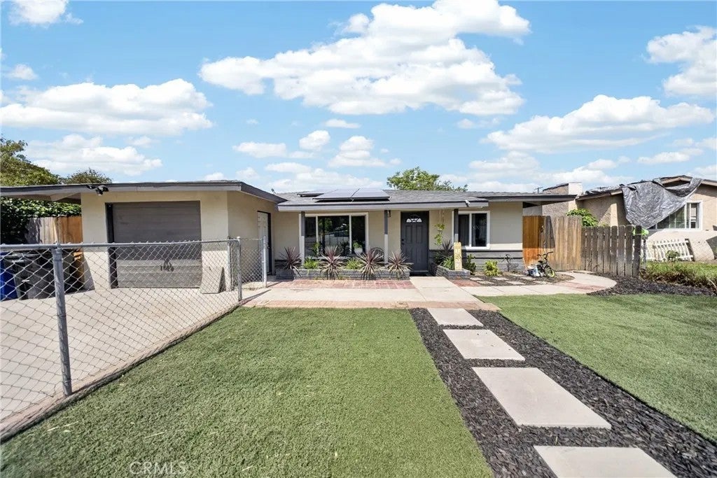 7726 Del Rosa — photo