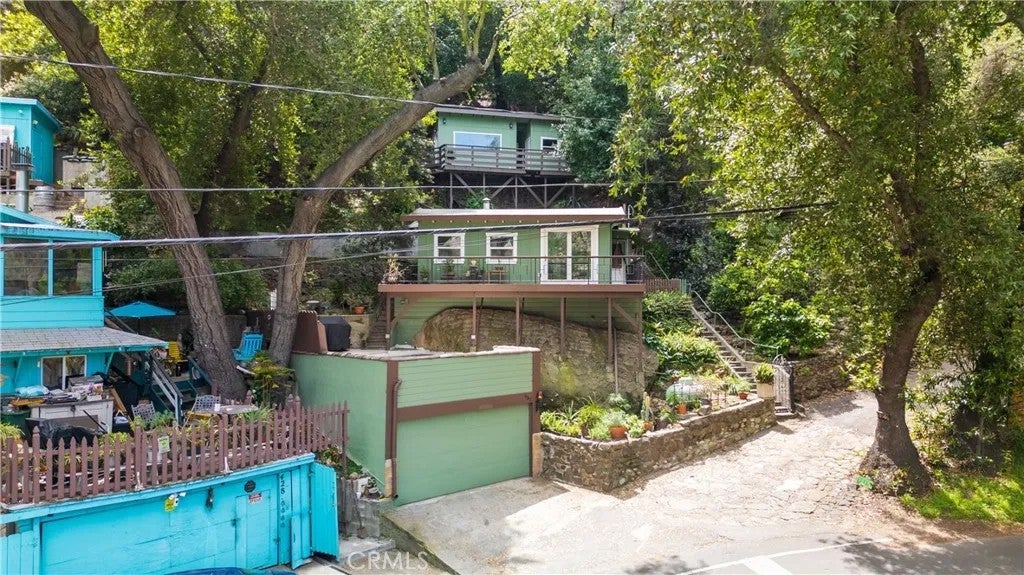 432 Fernwood Pacific — photo