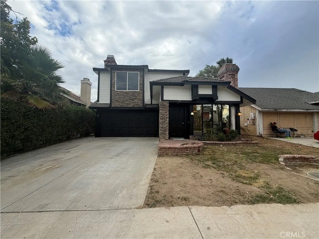 117 Evergreen Place — photo