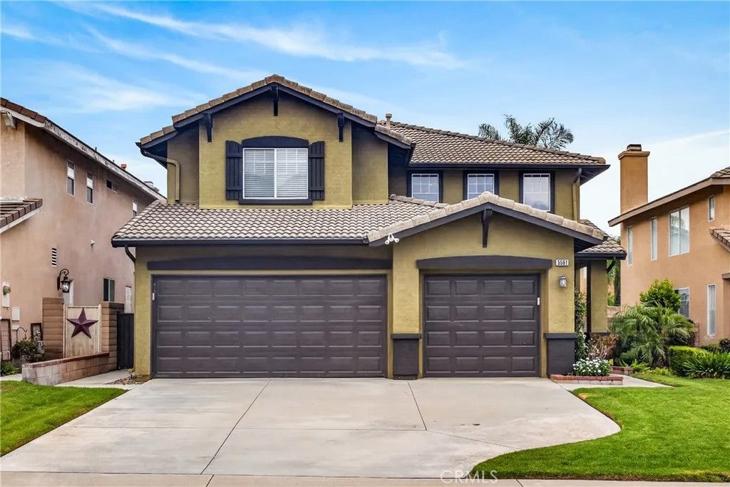5561 Hunt Club Drive — photo