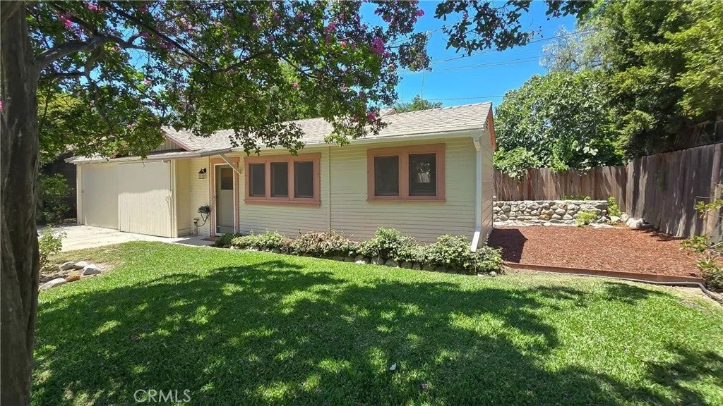 901 N Indian Hill Boulevard — photo