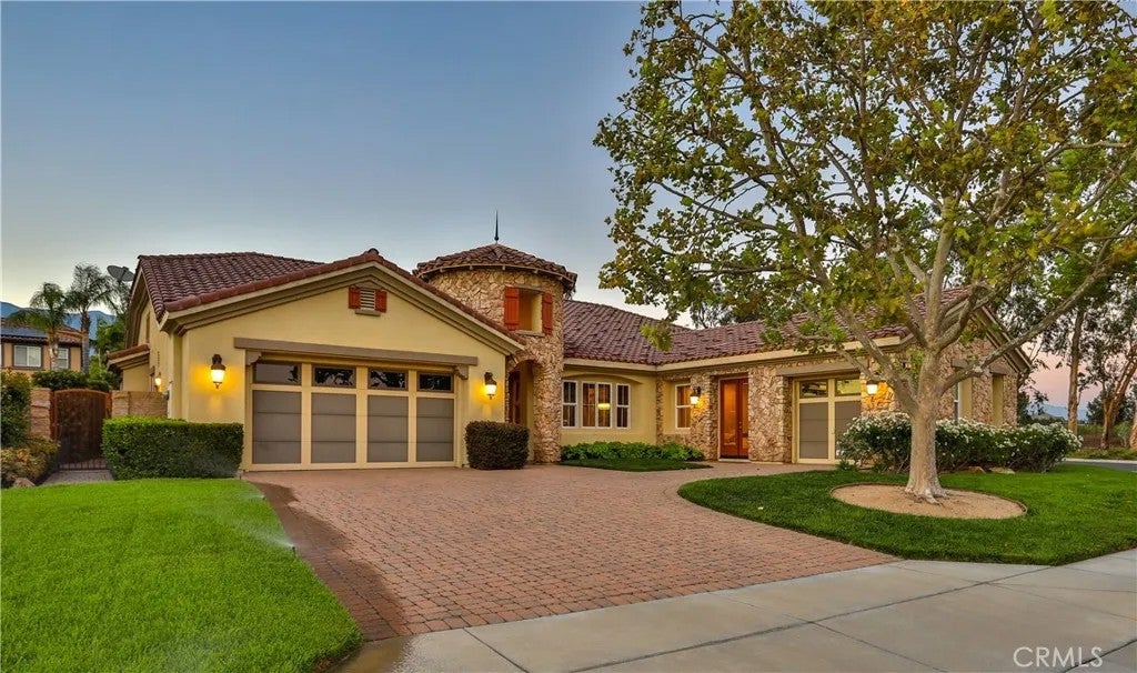 13052 Via Tesoro Drive — photo