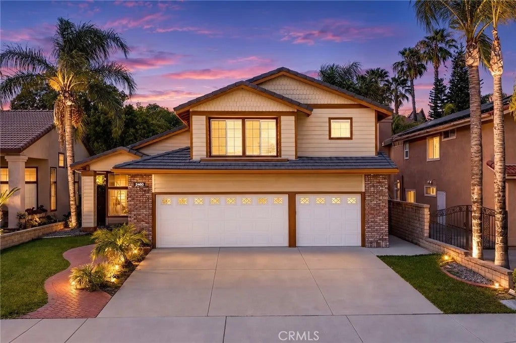 2460 Valley View Drive — photo