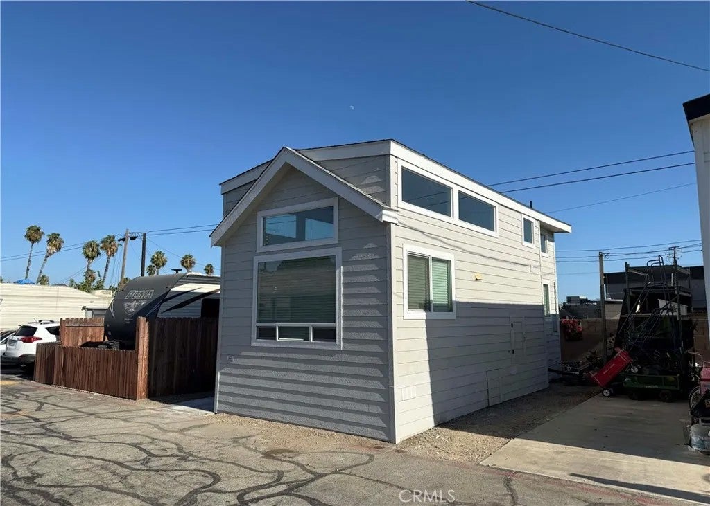 2548 Peck 12 — photo