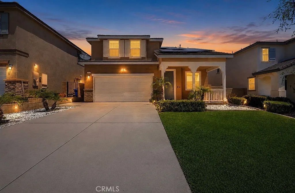 17582 Comfrey Dr. — photo