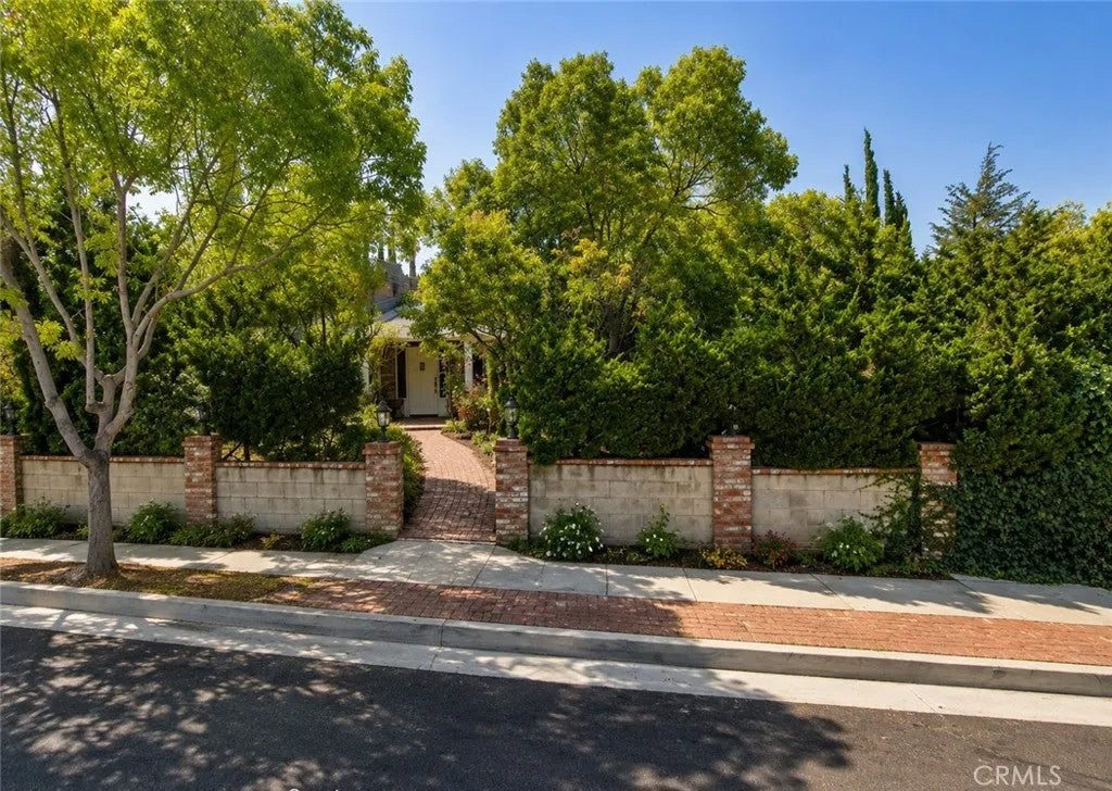 1107 Orange Grove — photo