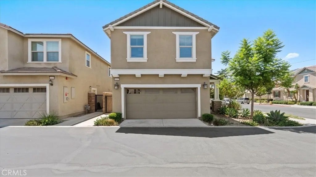16537 Monteviejo — photo