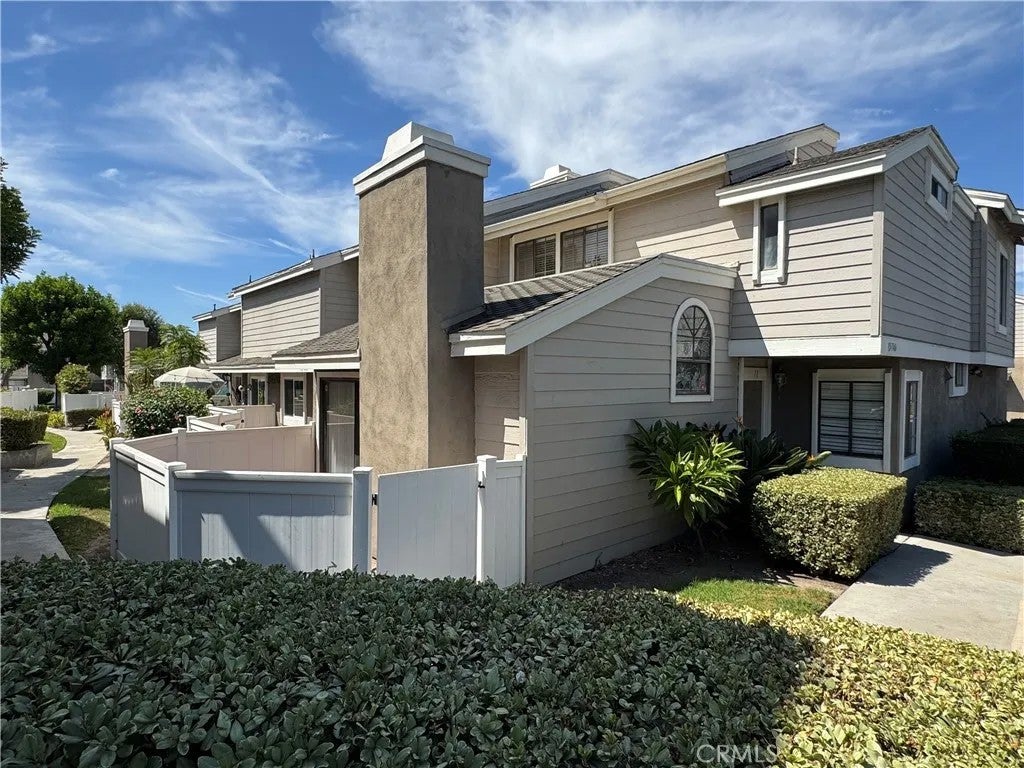15746 Tetley 11 — photo