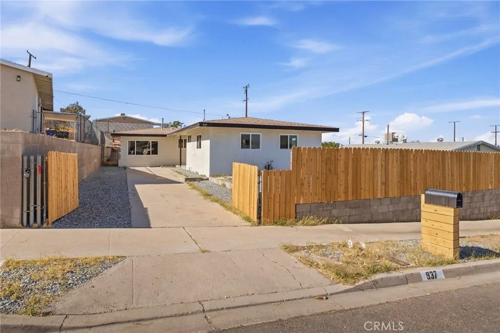 937 E Elizabeth Street — photo