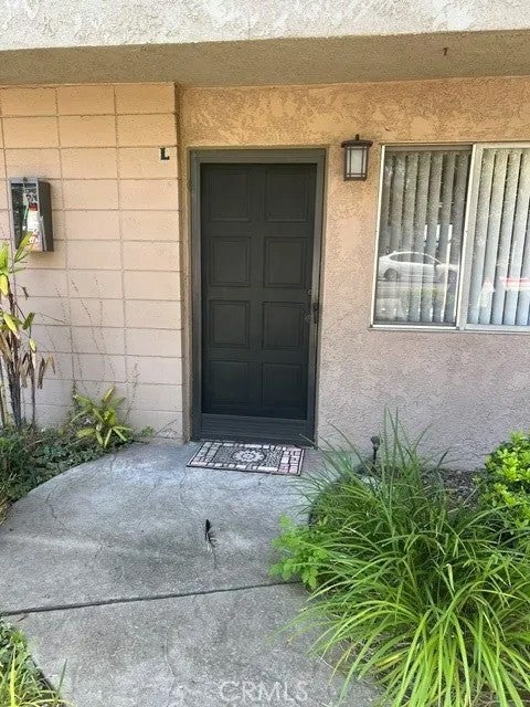 1060 E Foothill Boulevard — photo