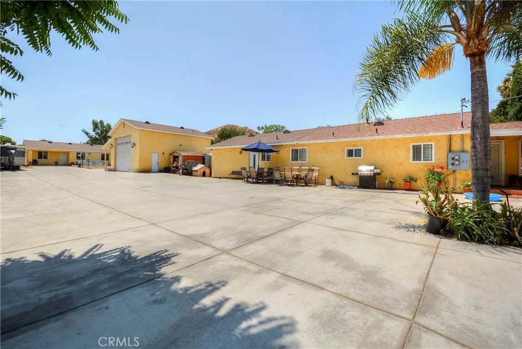 4320 Ambs Drive — photo