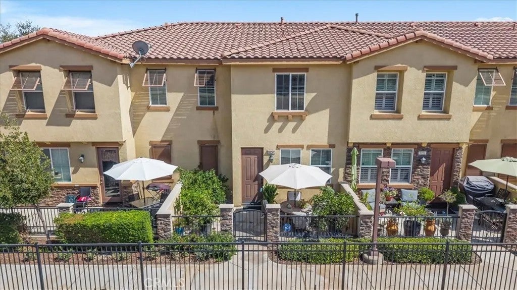 8056 Cresta Bella Road — photo
