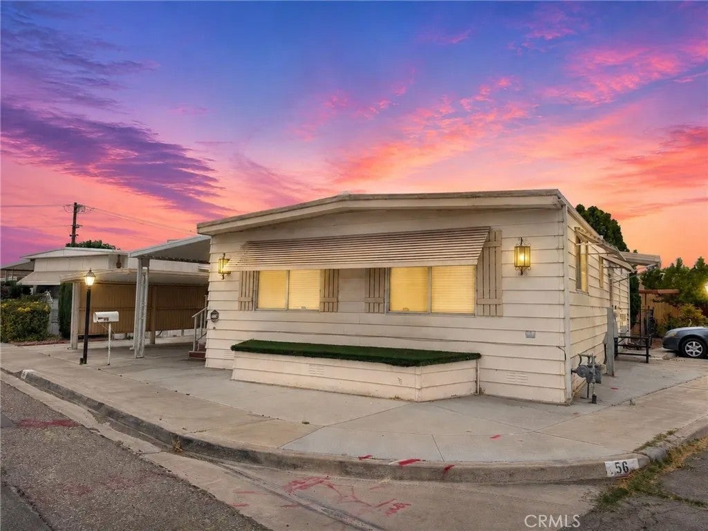 15940 Stoddard Wells 56 — photo