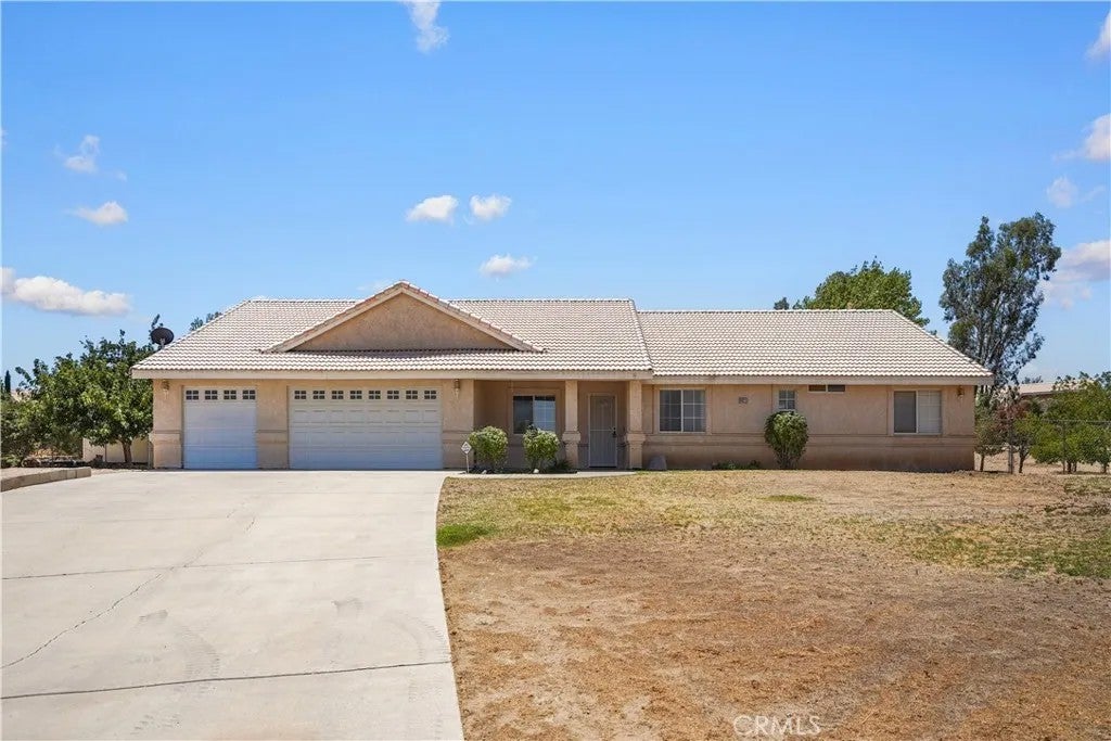 9925 Appleton Street — photo
