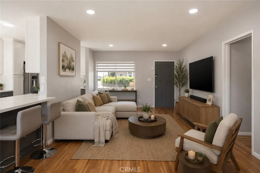904 E Edgecomb, Covina, CA 91724 — photo 2