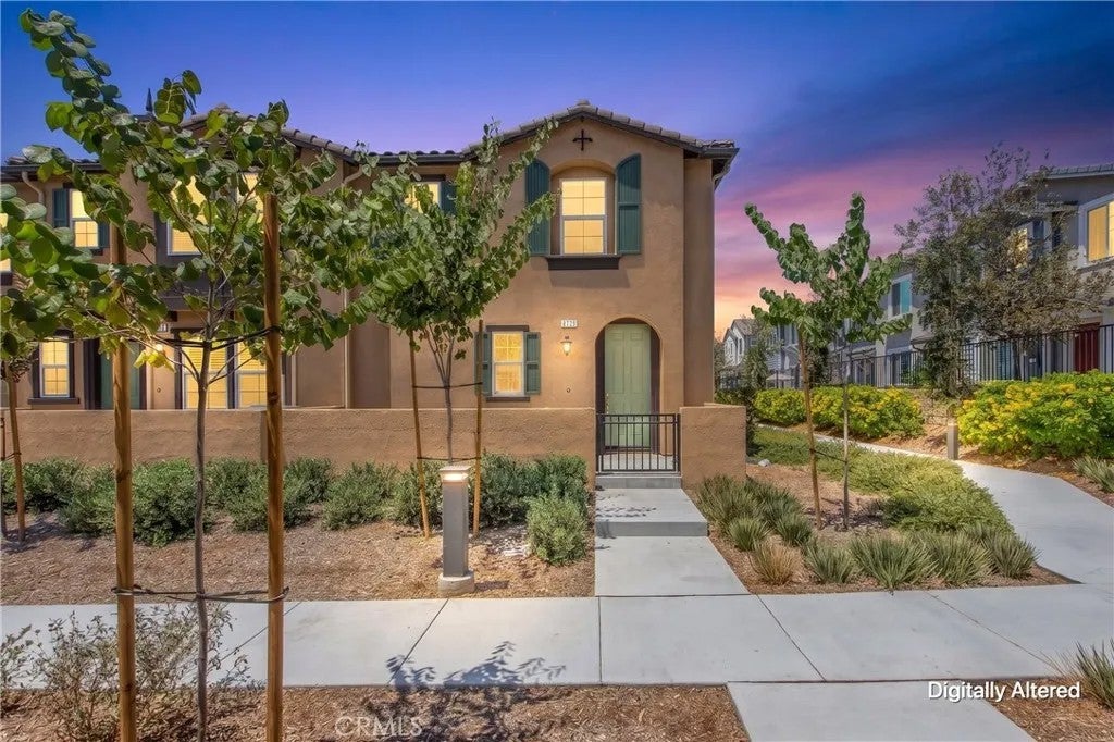 4229 E Carmel Privado — photo