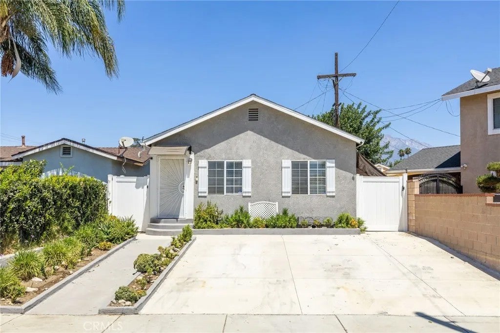 909 E I Street — photo