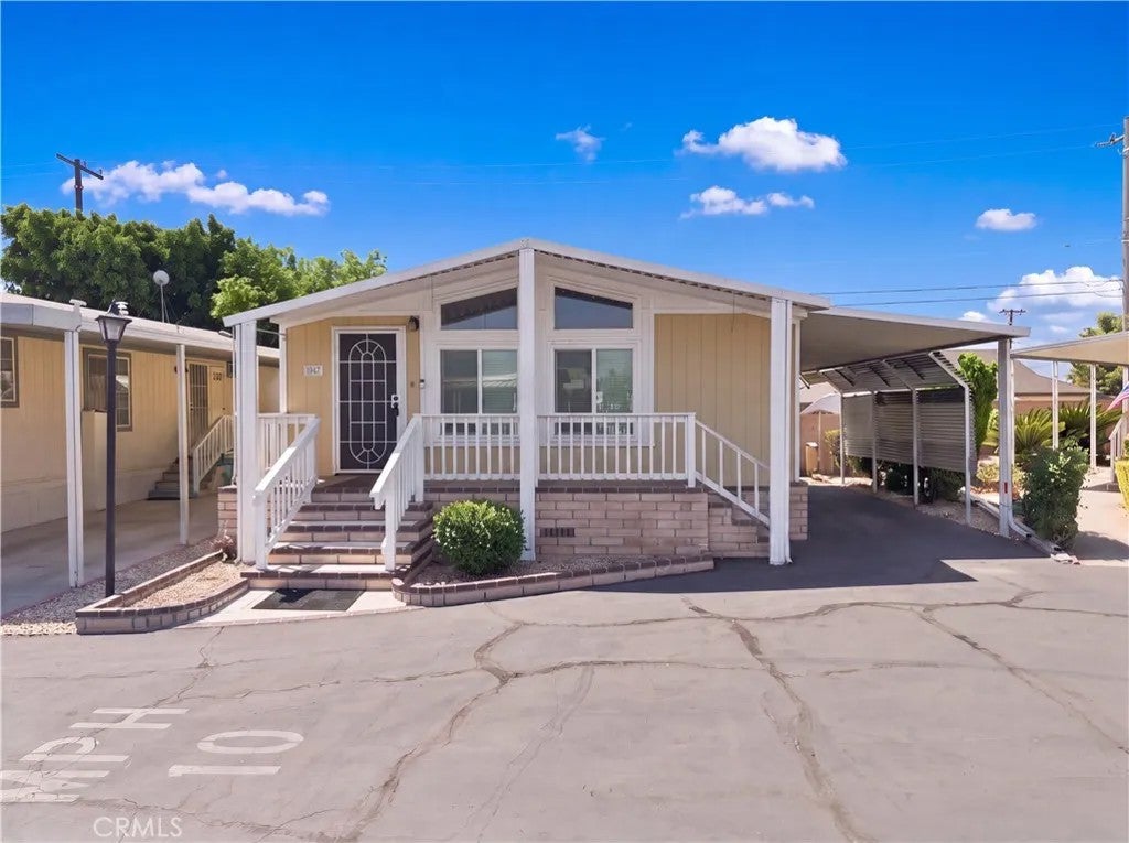 1630 W Covina 26 — photo