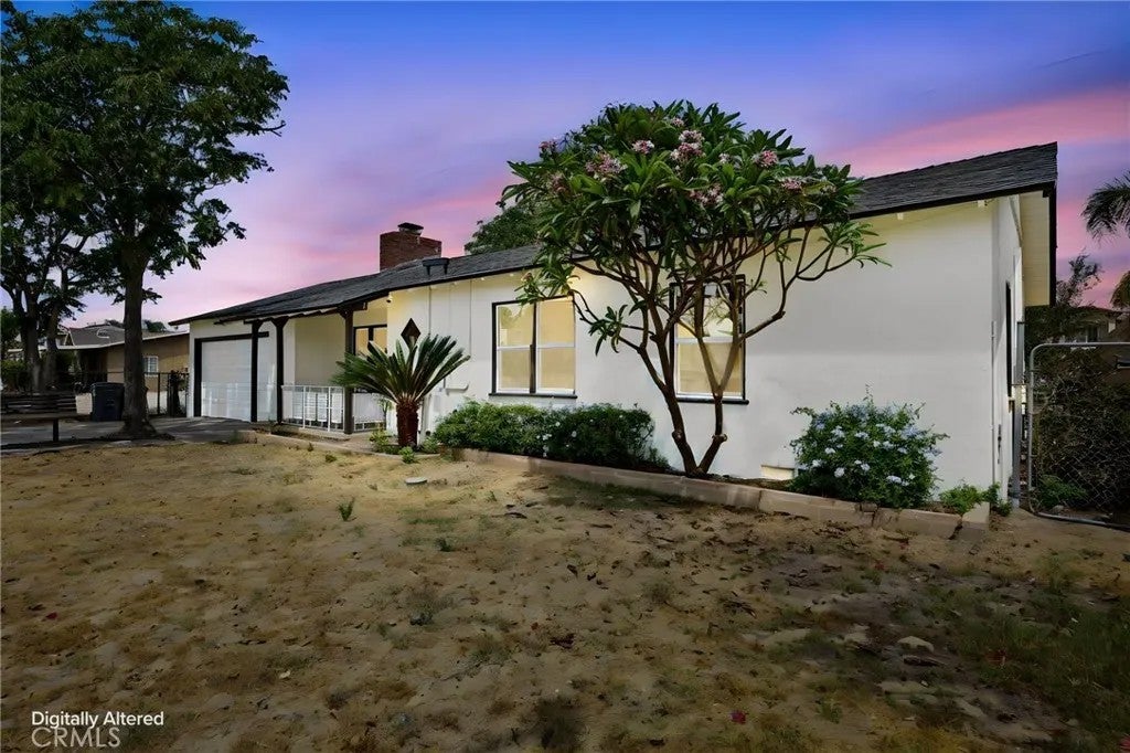 18232 Miller — photo